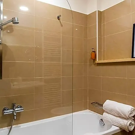 Szálloda Kare 4*